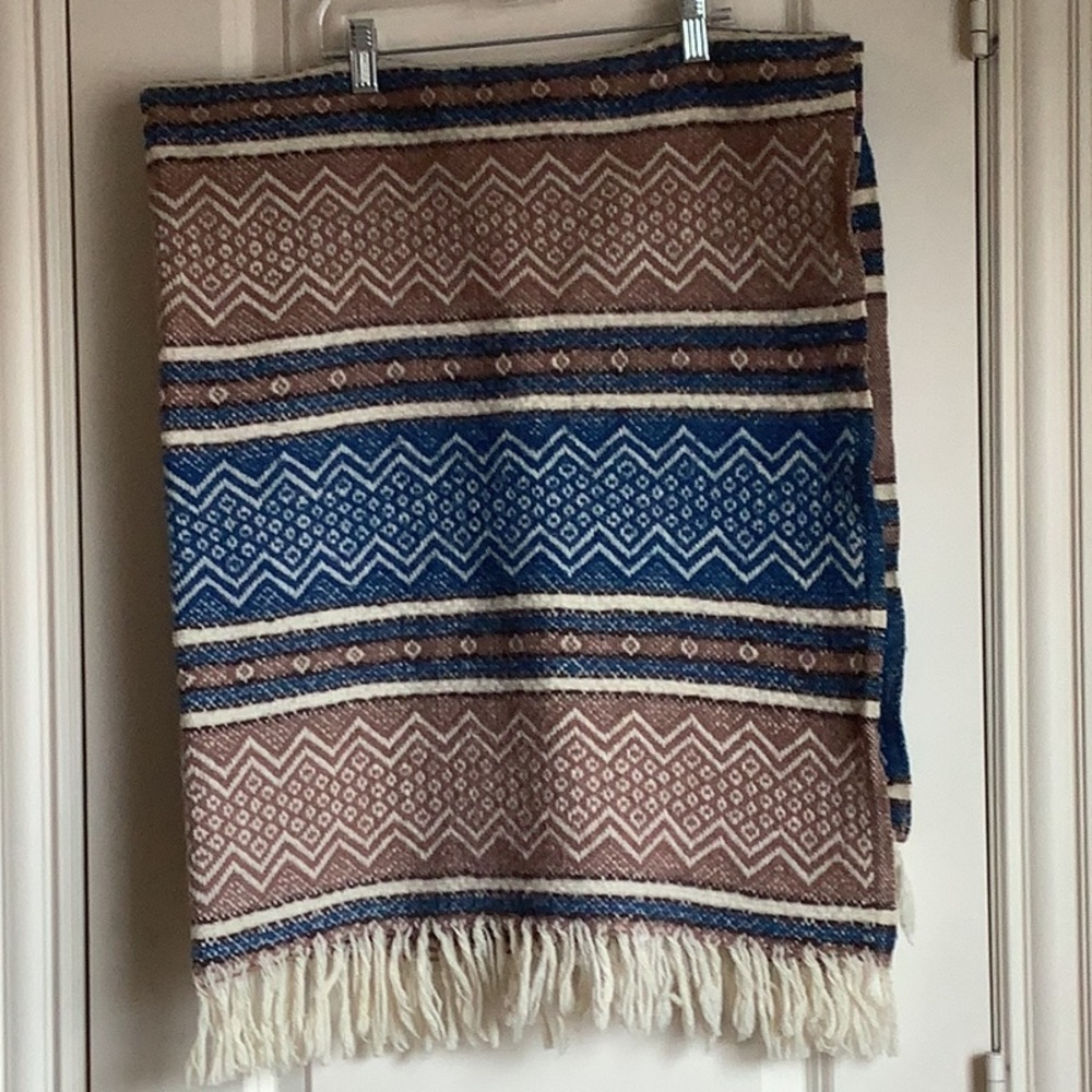 Faribault Vintage 1980’s Soft Wool Throw Blanket Aztec Afghan 38”x 48”